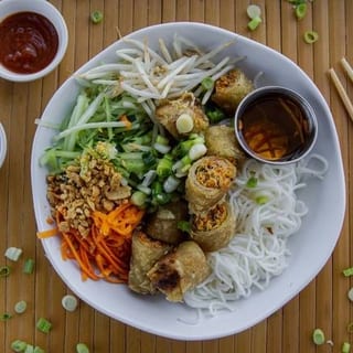 360 Viet Eggrolls Vermicelli Plate